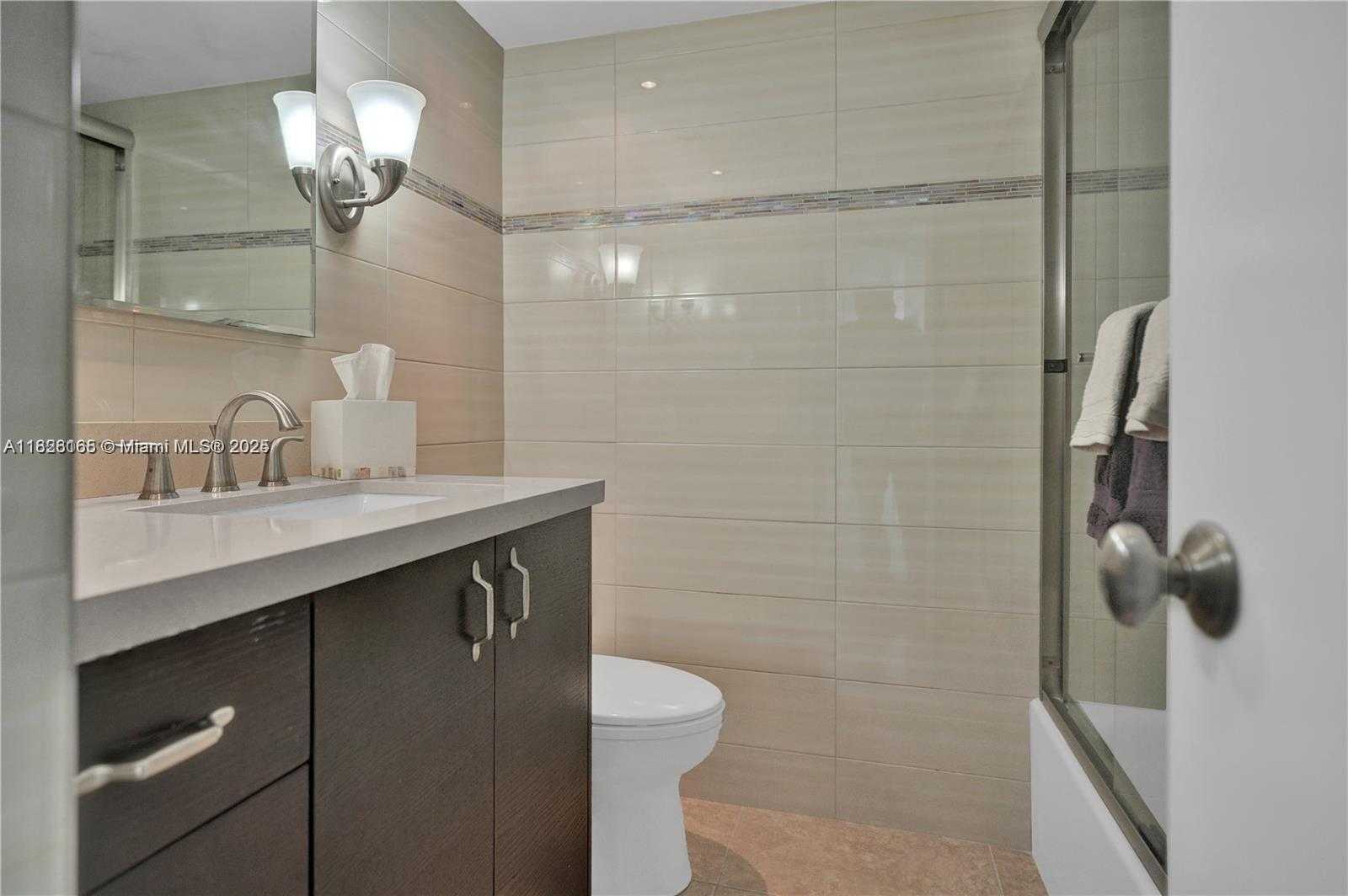 Small Image of 5151 COLLINS AVE #535, Miami Beach Number 23