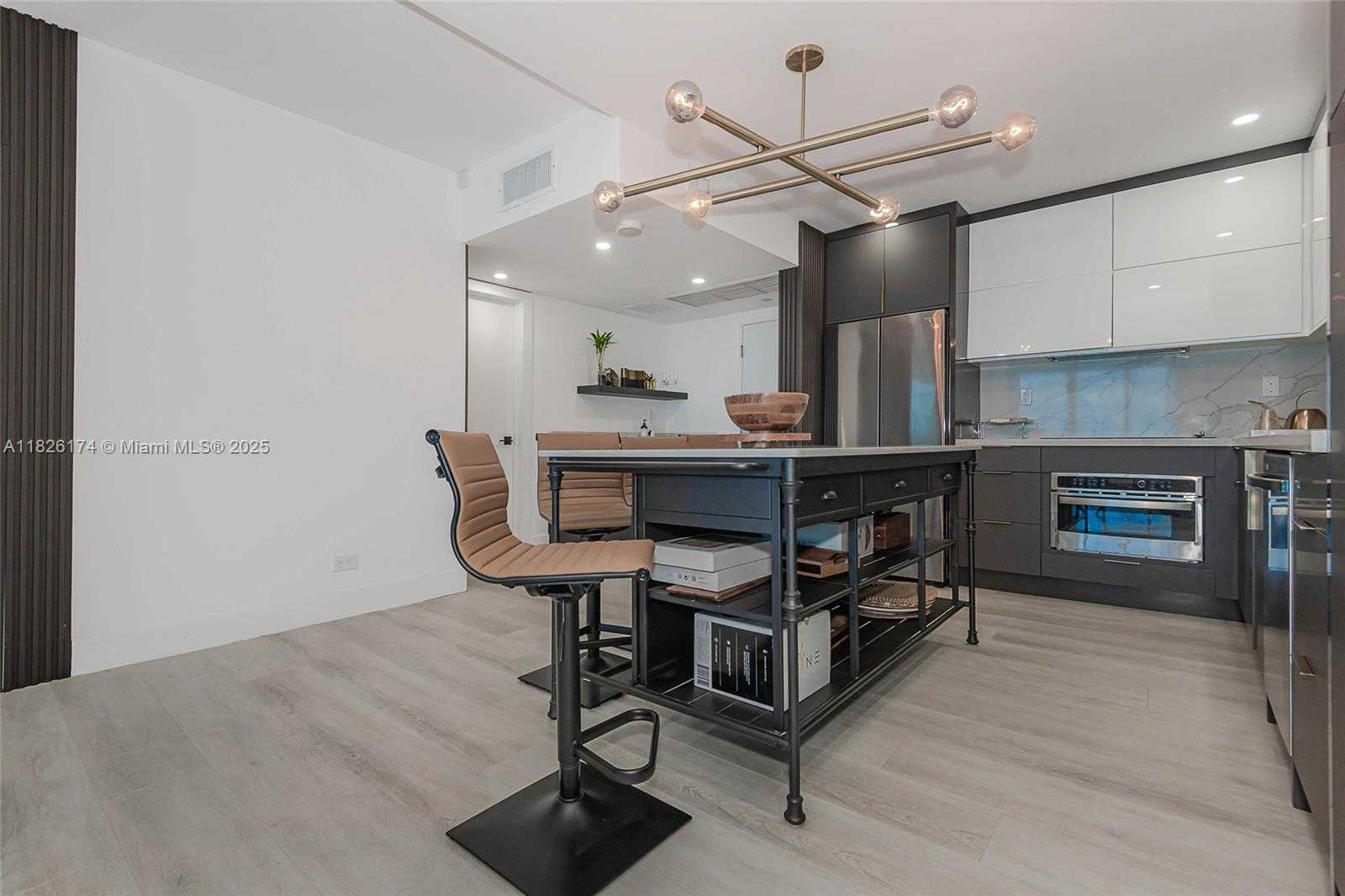 Small Image of 2301 COLLINS AVE #1134, Miami Beach Number 10