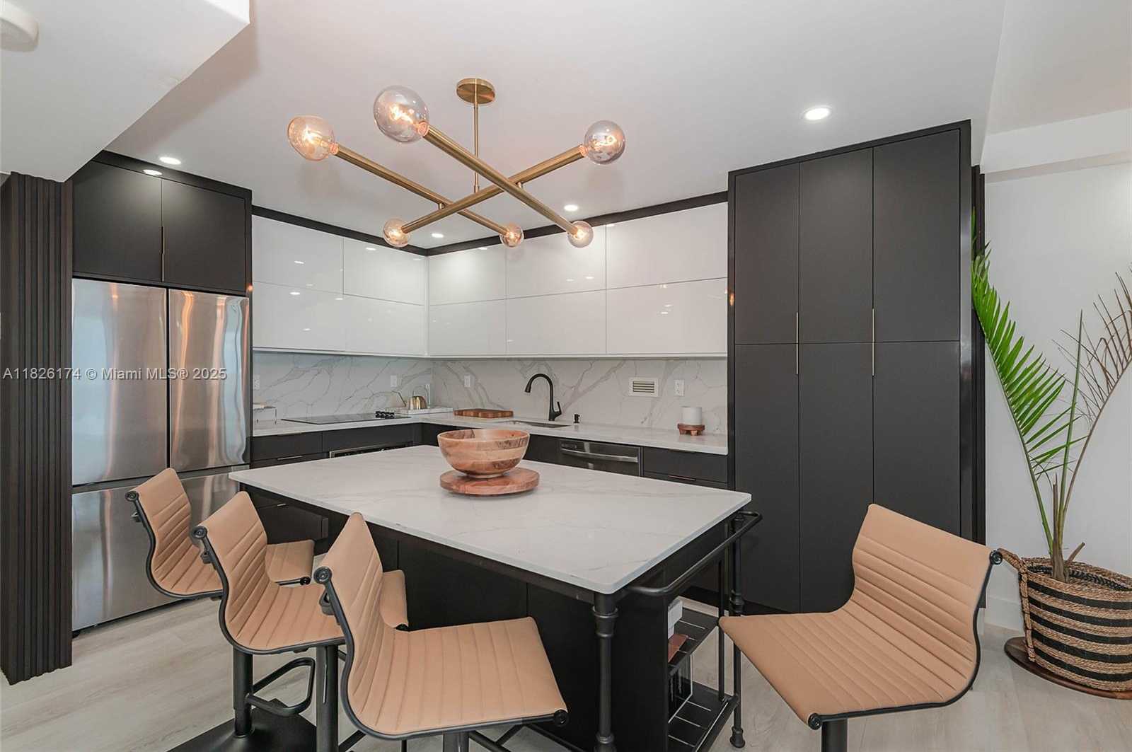Small Image of 2301 COLLINS AVE #1134, Miami Beach Number 13