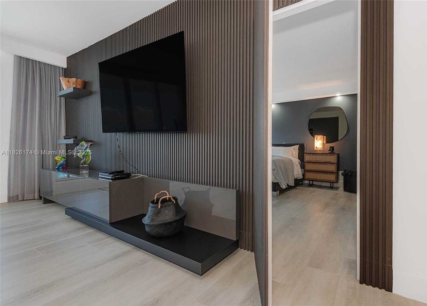 Small Image of 2301 COLLINS AVE #1134, Miami Beach Number 15
