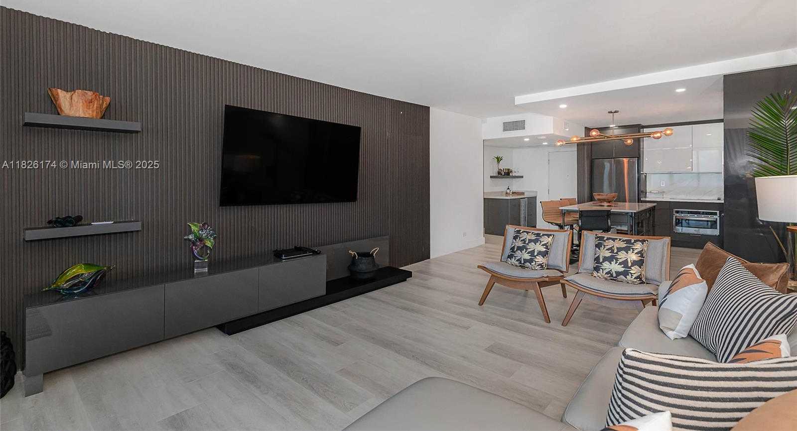 Small Image of 2301 COLLINS AVE #1134, Miami Beach Number 7