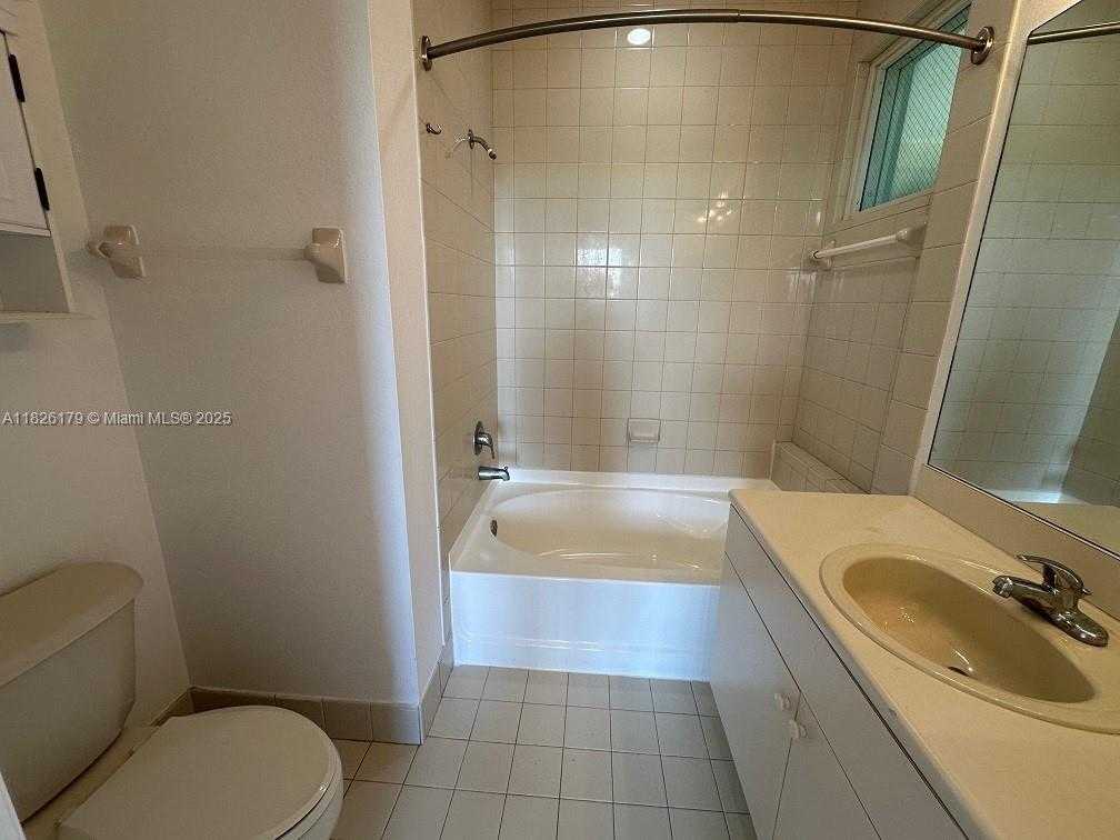 Small Image of 11102 NORTH WEST 83RD ST #216, Doral Number 23