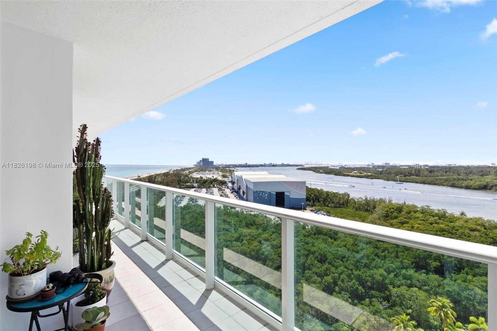 Small Image of 100 BAYVIEW DR #1619, Sunny Isles Beach Number 17