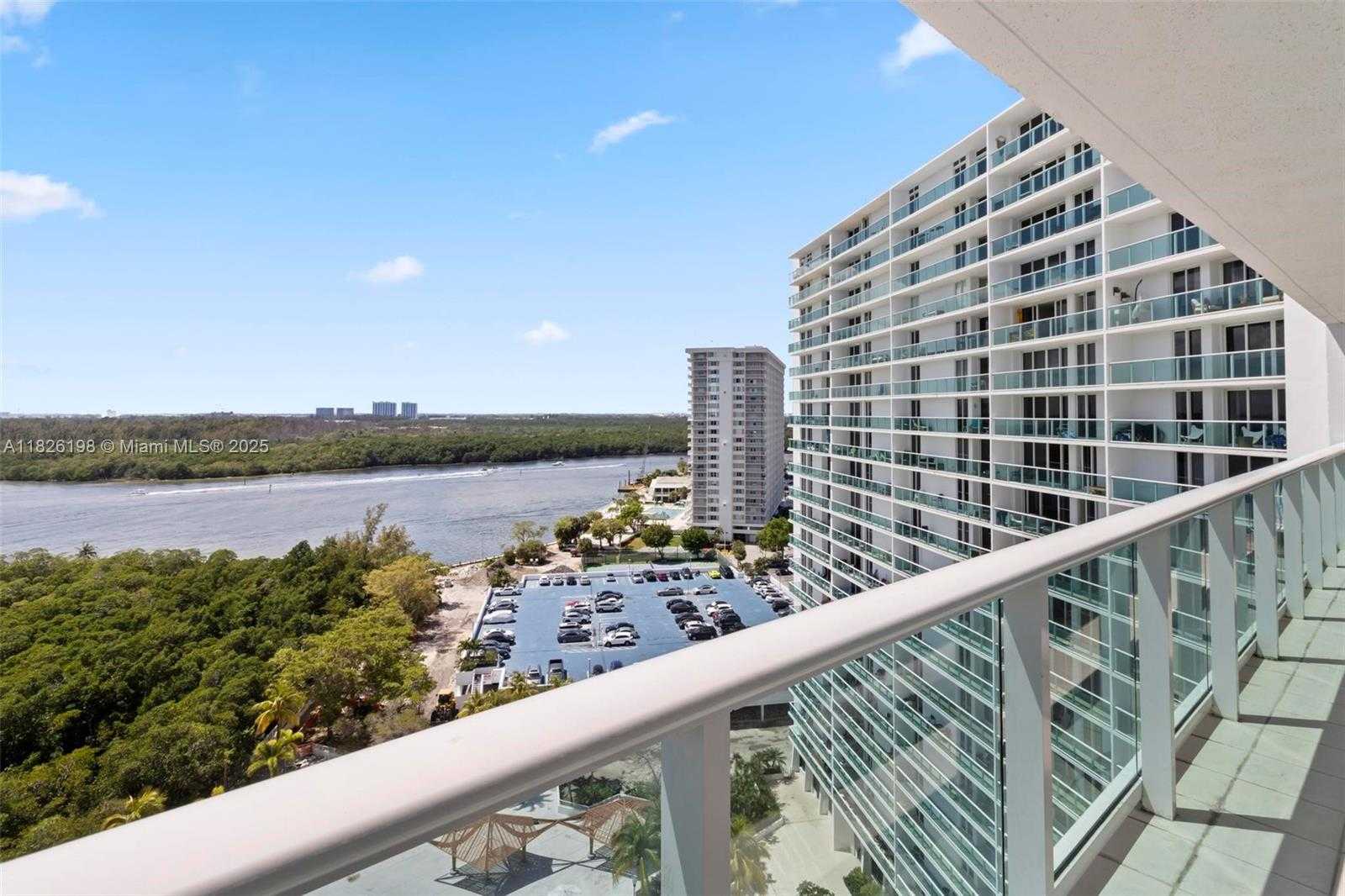 Small Image of 100 BAYVIEW DR #1619, Sunny Isles Beach Number 19