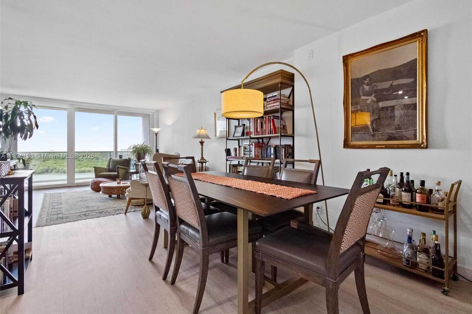 Small Image of 100 BAYVIEW DR #1619, Sunny Isles Beach Number 6