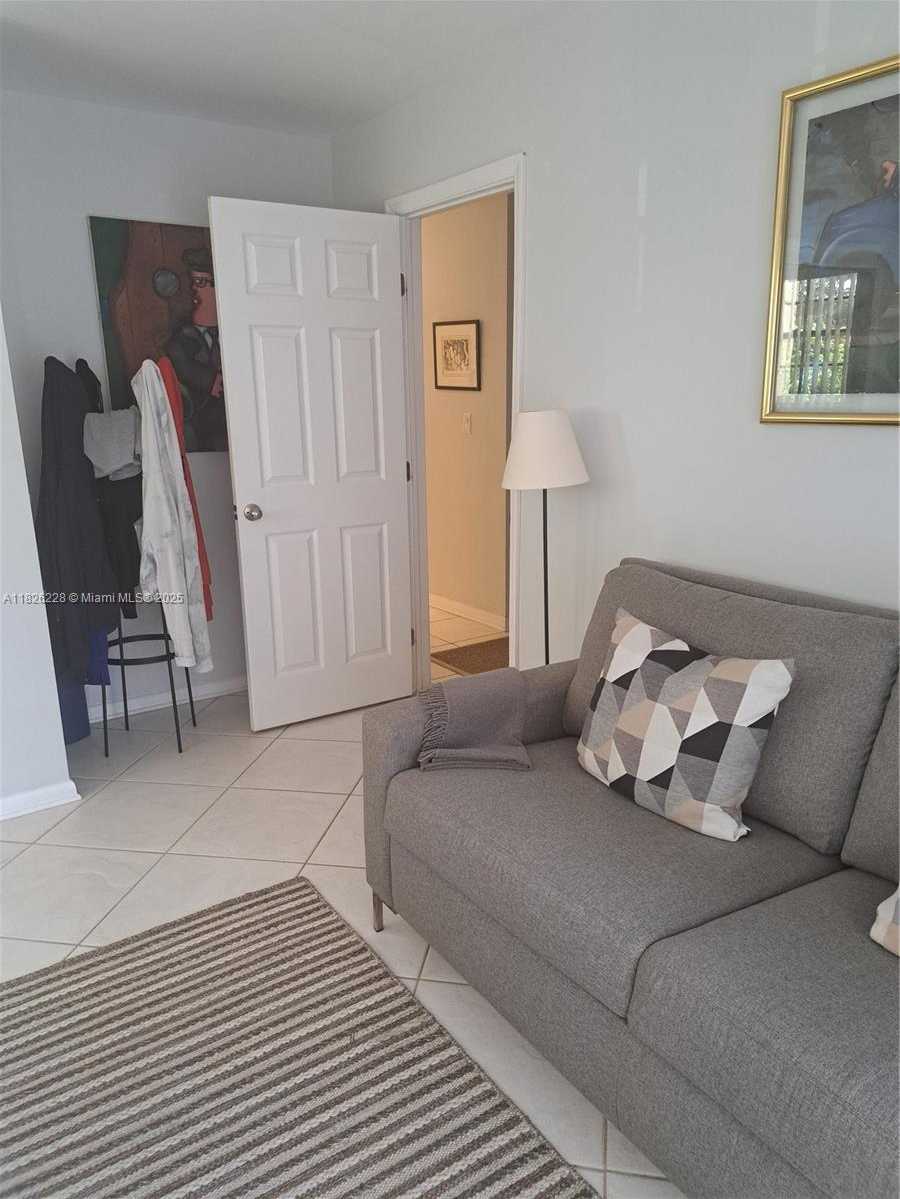 Small Image of 23257 BOCA CLUB COLONY CIR, Boca Raton Number 24