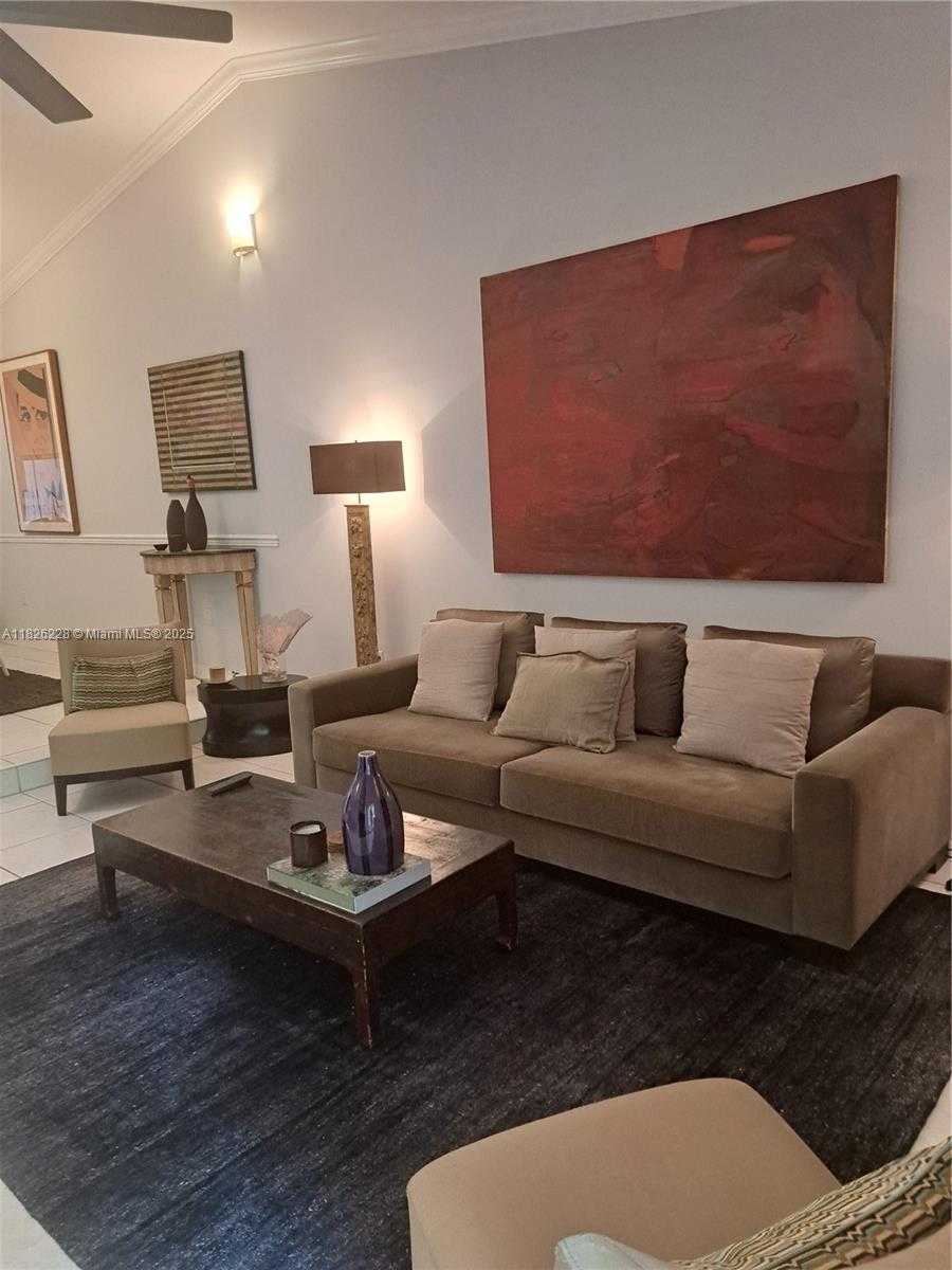 Small Image of 23257 BOCA CLUB COLONY CIR, Boca Raton Number 4