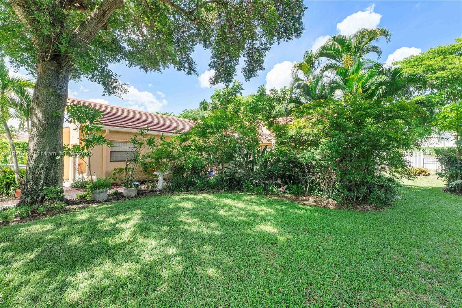 Small Image of 23257 BOCA CLUB COLONY CIR, Boca Raton Number 43