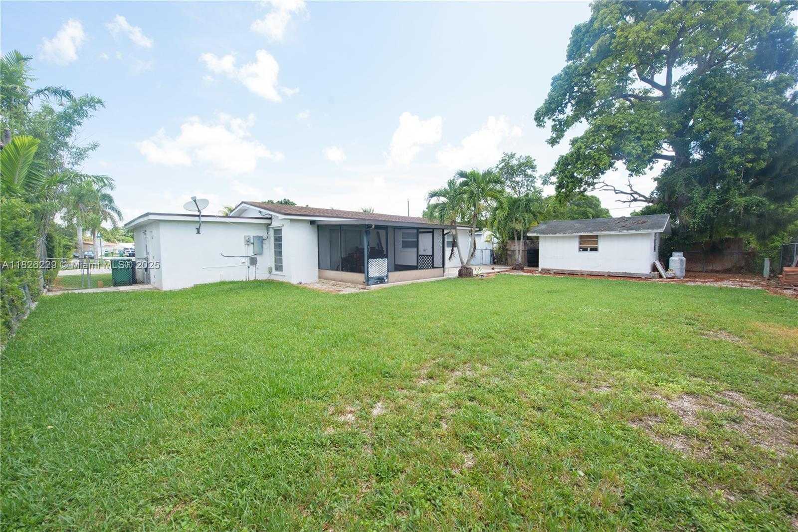 Small Image of 15410 SOUTH WEST 295TH ST, Homestead Number 18