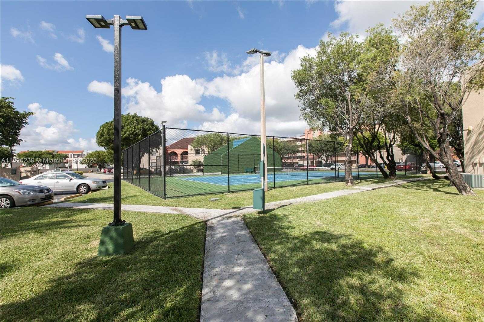 Small Image of 10241 NORTH WEST 9 STREET CIR #109-5, Miami Number 15
