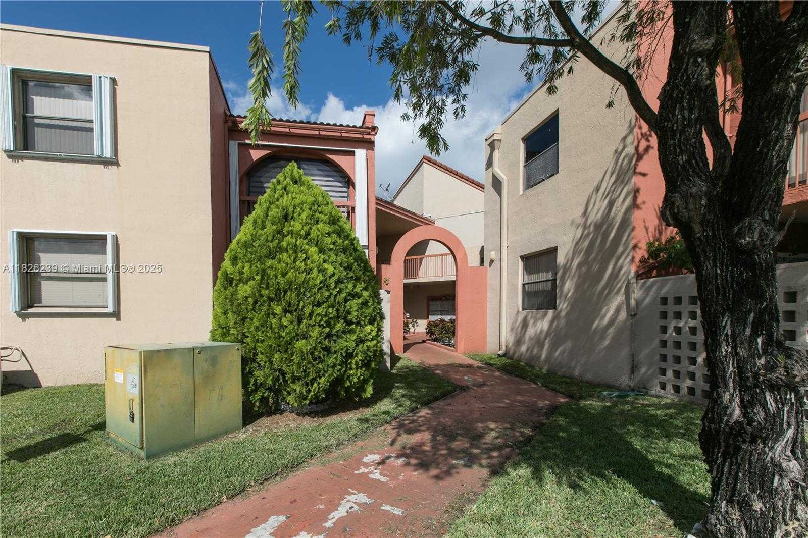 Small Image of 10241 NORTH WEST 9 STREET CIR #109-5, Miami Number 2