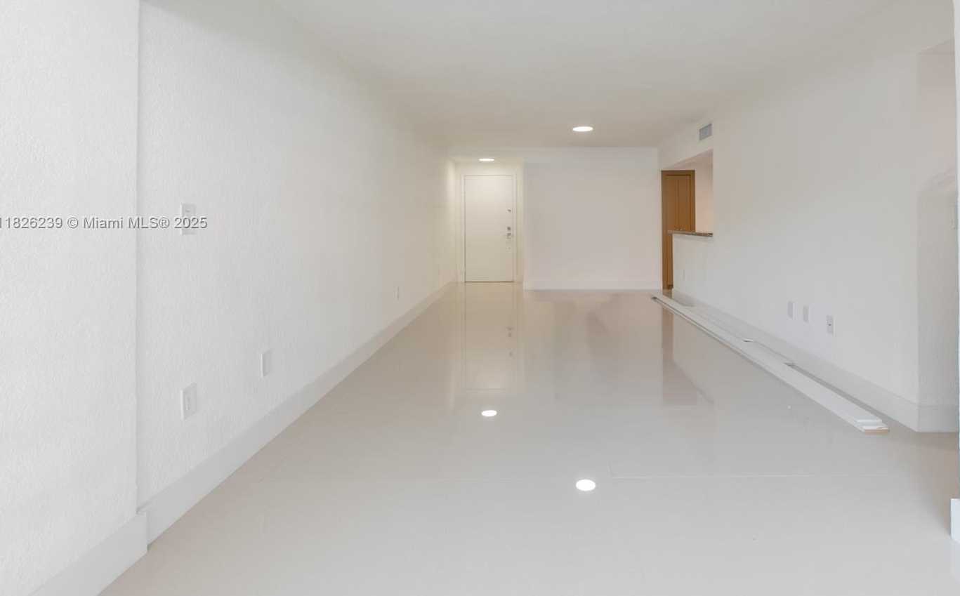 Small Image of 10241 NORTH WEST 9 STREET CIR #109-5, Miami Number 3