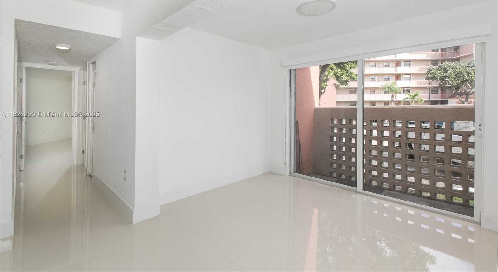Small Image of 10241 NORTH WEST 9 STREET CIR #109-5, Miami Number 4