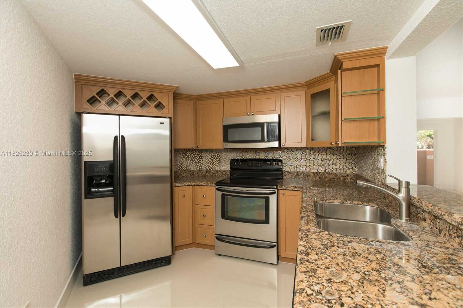 Small Image of 10241 NORTH WEST 9 STREET CIR #109-5, Miami Number 5