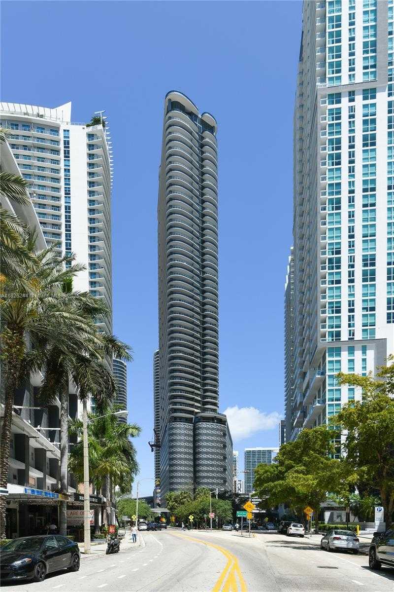 Small Image of 1000 BRICKELL PLZ #3903, Miami Number 2