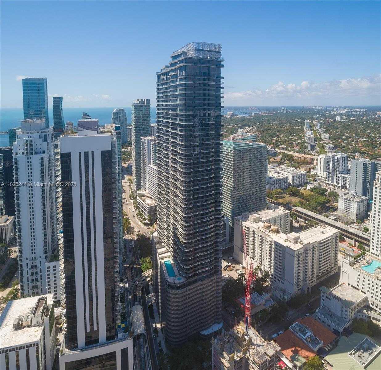 Small Image of 1000 BRICKELL PLZ #3903, Miami Number 3