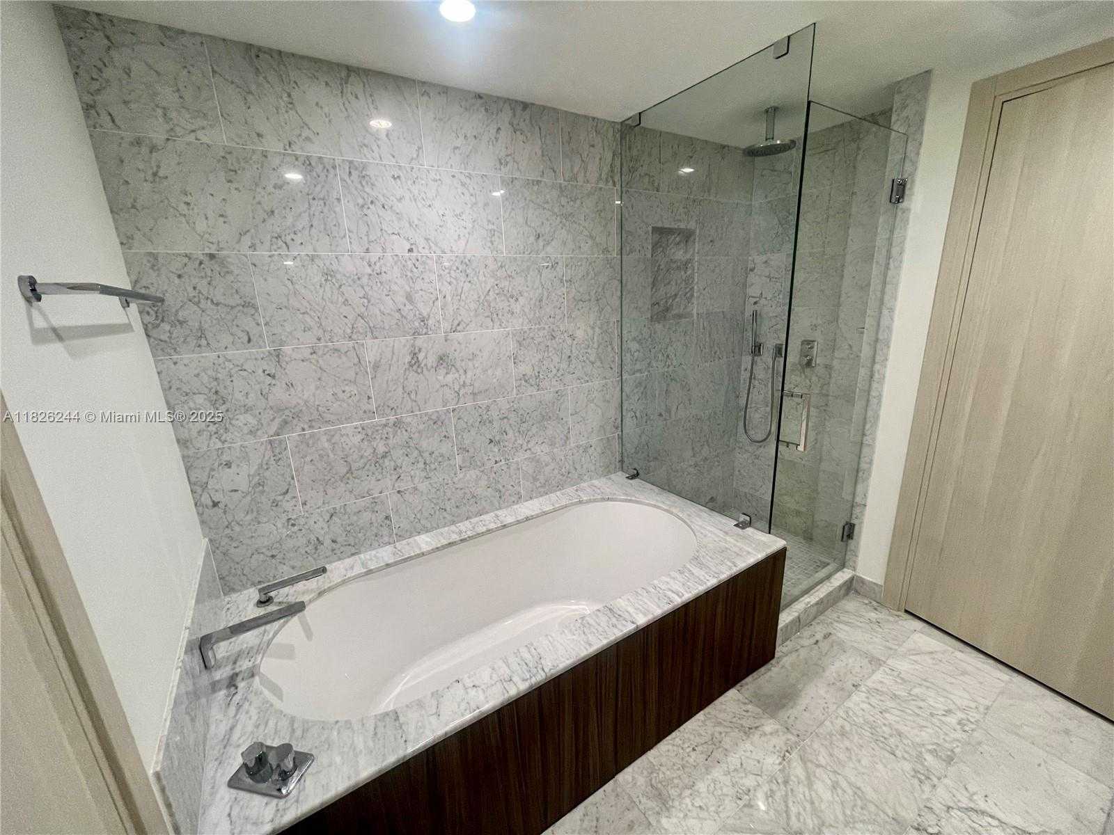 Small Image of 1000 BRICKELL PLZ #3903, Miami Number 32
