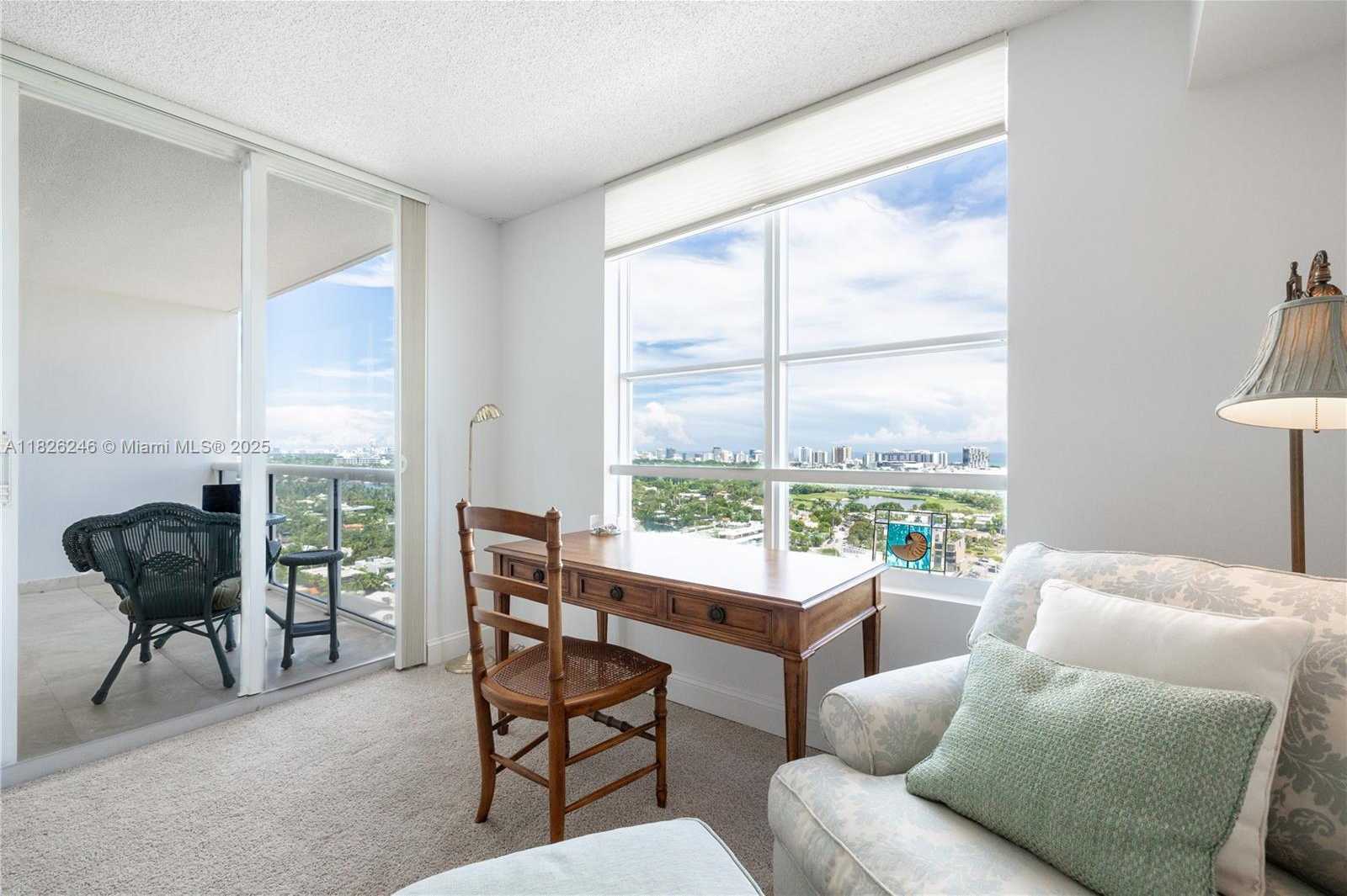 Small Image of 1800 SUNSET HARBOUR DR #2405, Miami Beach Number 11