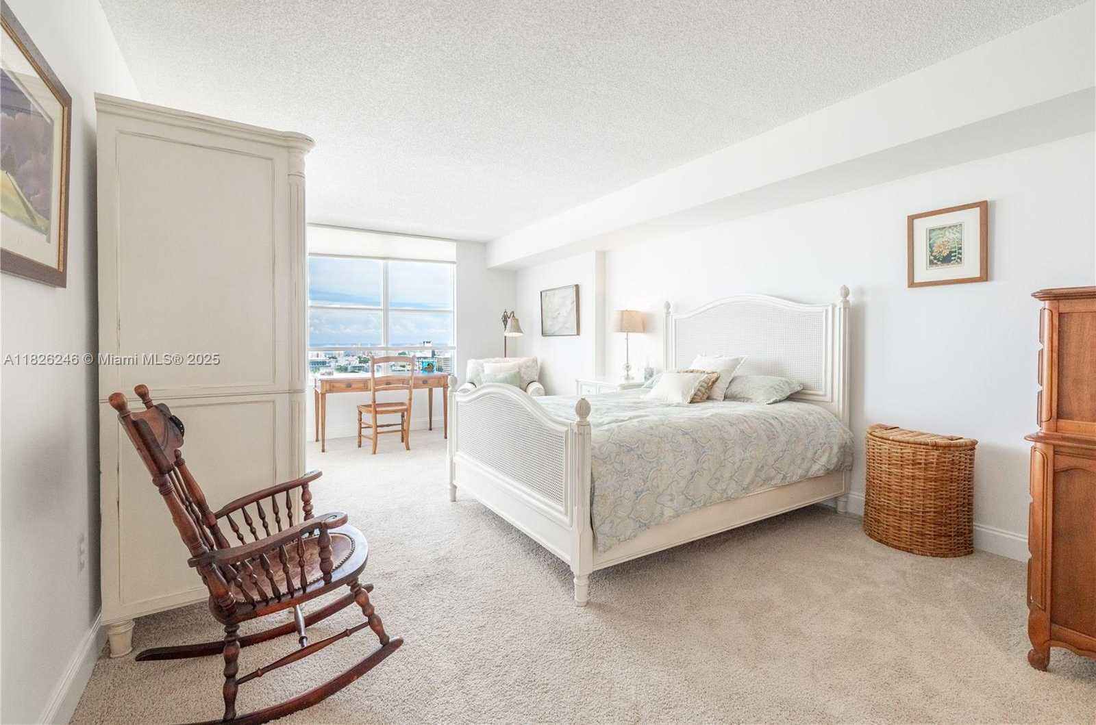 Small Image of 1800 SUNSET HARBOUR DR #2405, Miami Beach Number 9