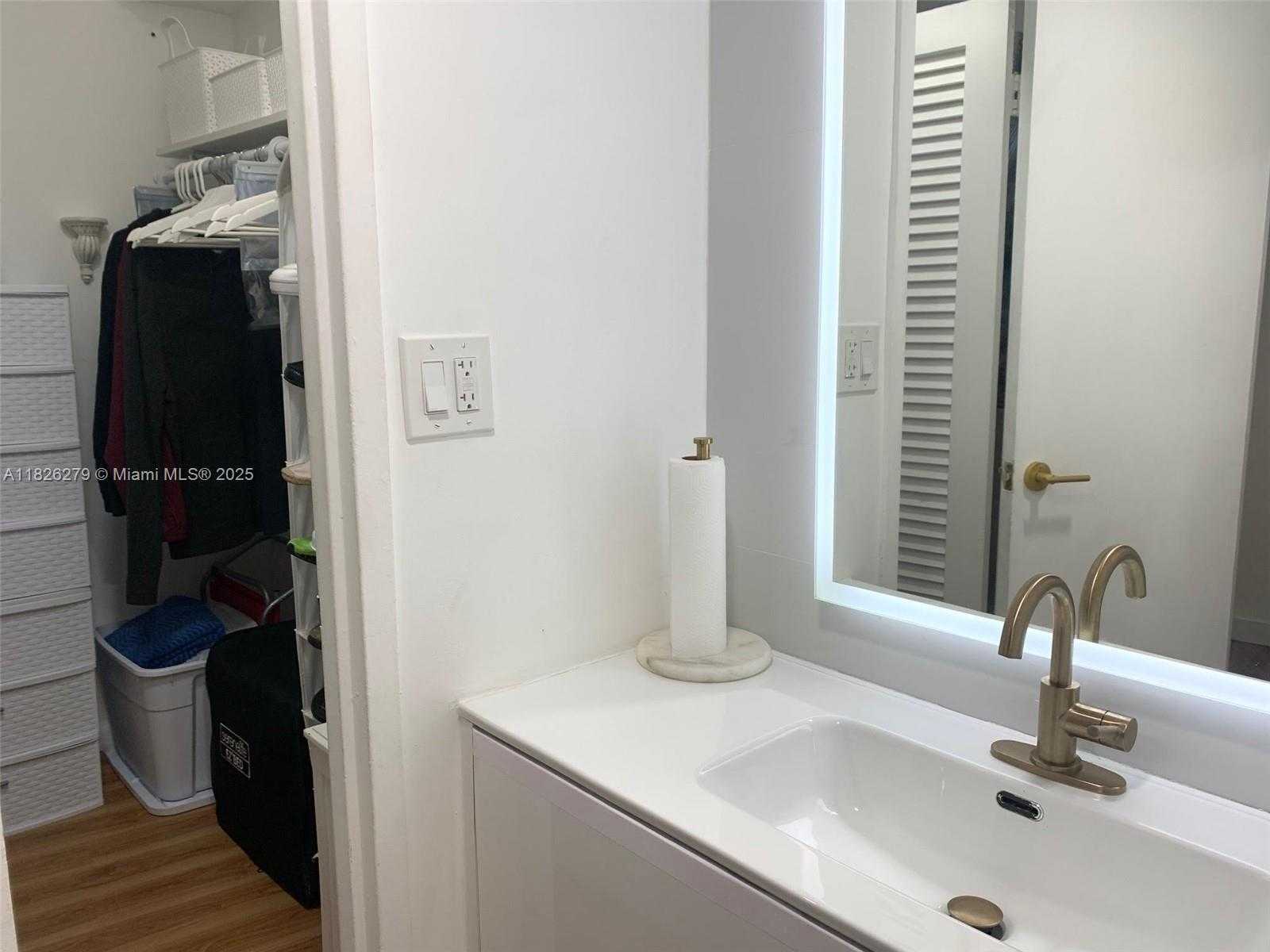 Small Image of 100 LINCOLN RD #315, Miami Beach Number 12