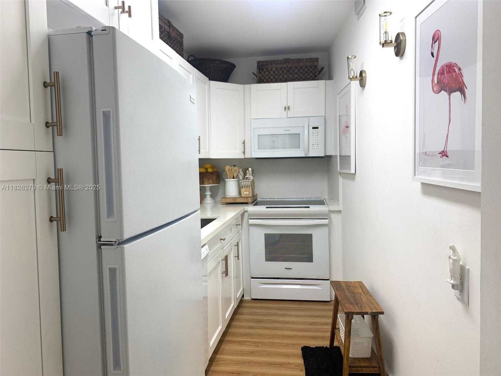 Small Image of 100 LINCOLN RD #315, Miami Beach Number 7