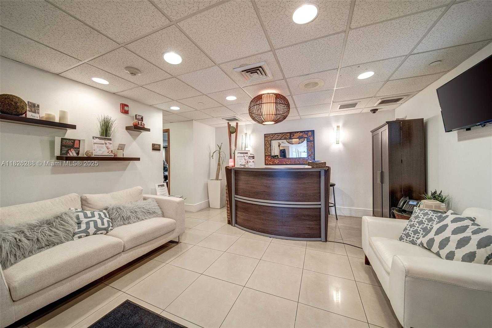 Small Image of 650 WEST AVE #1508, Miami Beach Number 33