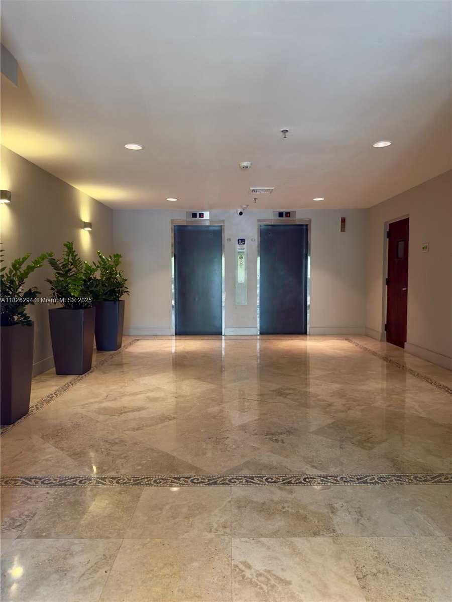 Small Image of 1610 LENOX AVE #215, Miami Beach Number 14