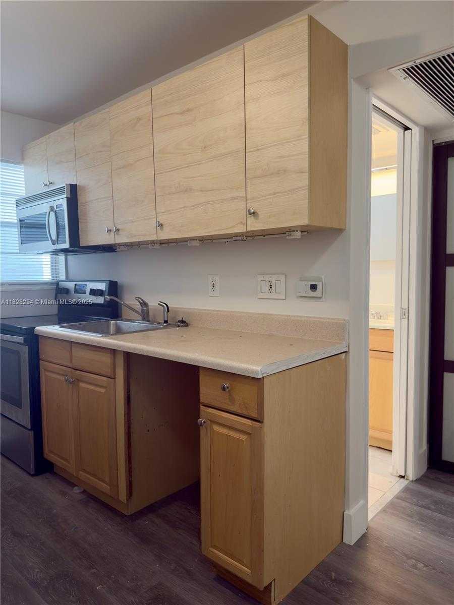 Small Image of 1610 LENOX AVE #215, Miami Beach Number 4