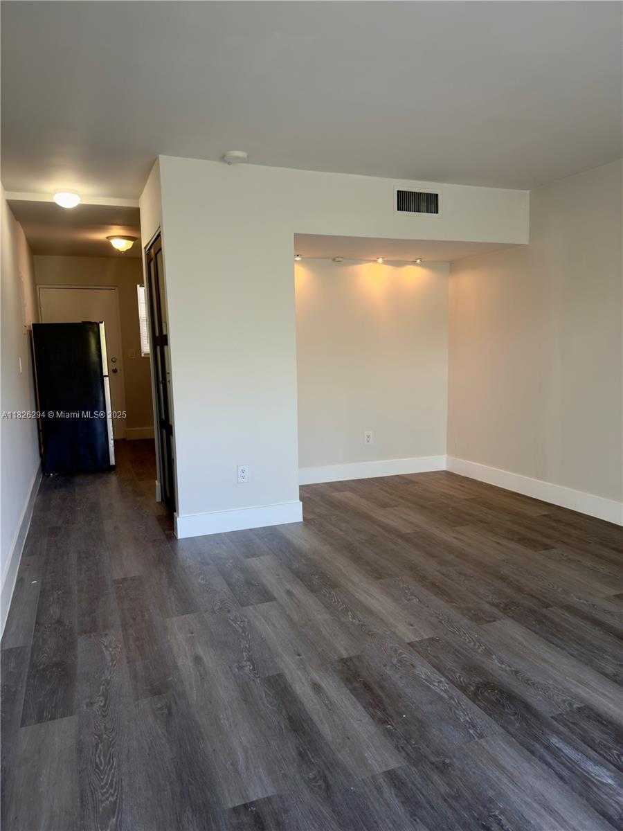 Small Image of 1610 LENOX AVE #215, Miami Beach Number 8