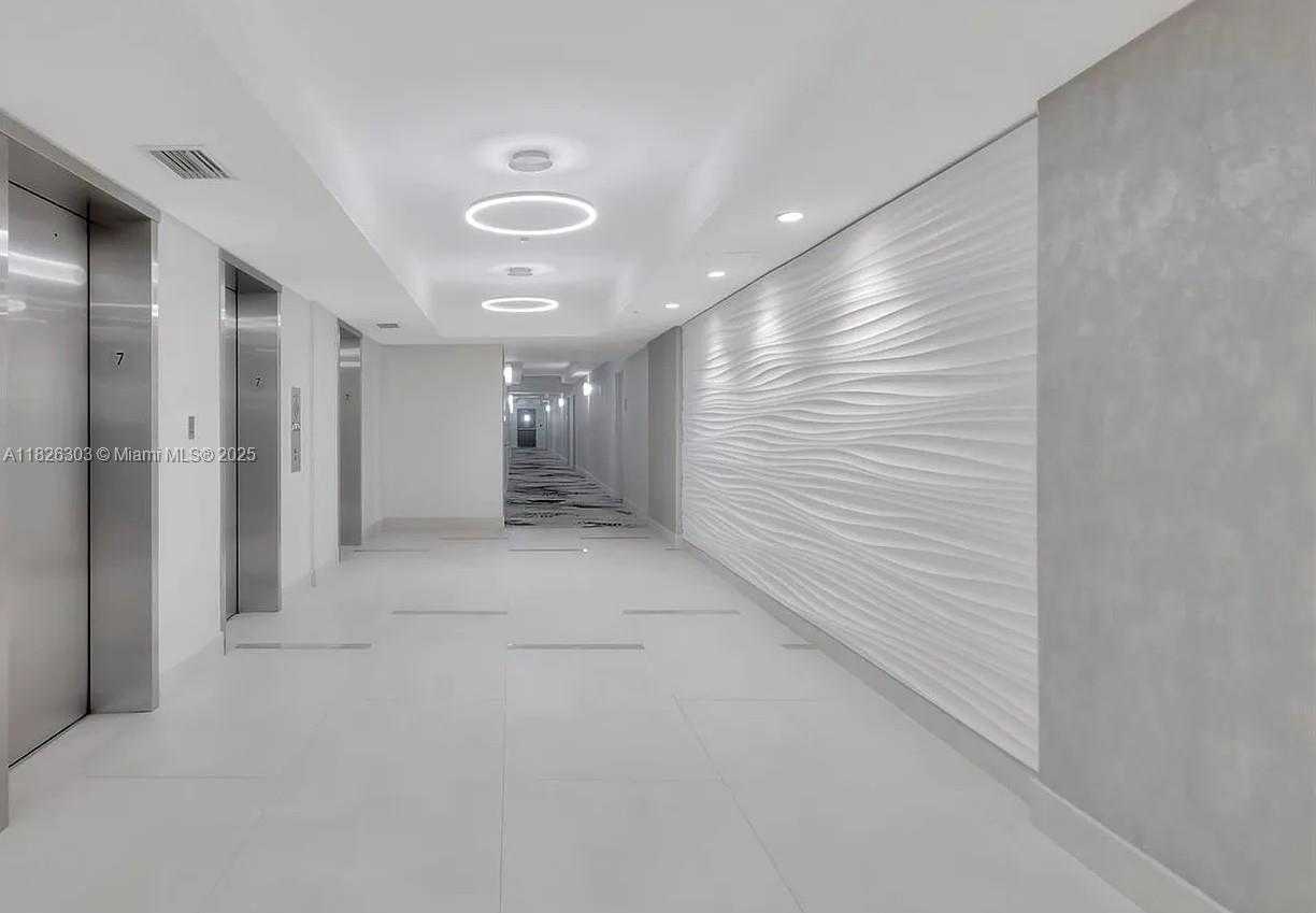Small Image of 3001 SOUTH OCEAN DR #1427, Hollywood Number 10