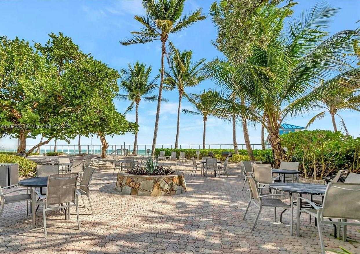 Small Image of 3001 SOUTH OCEAN DR #1427, Hollywood Number 27
