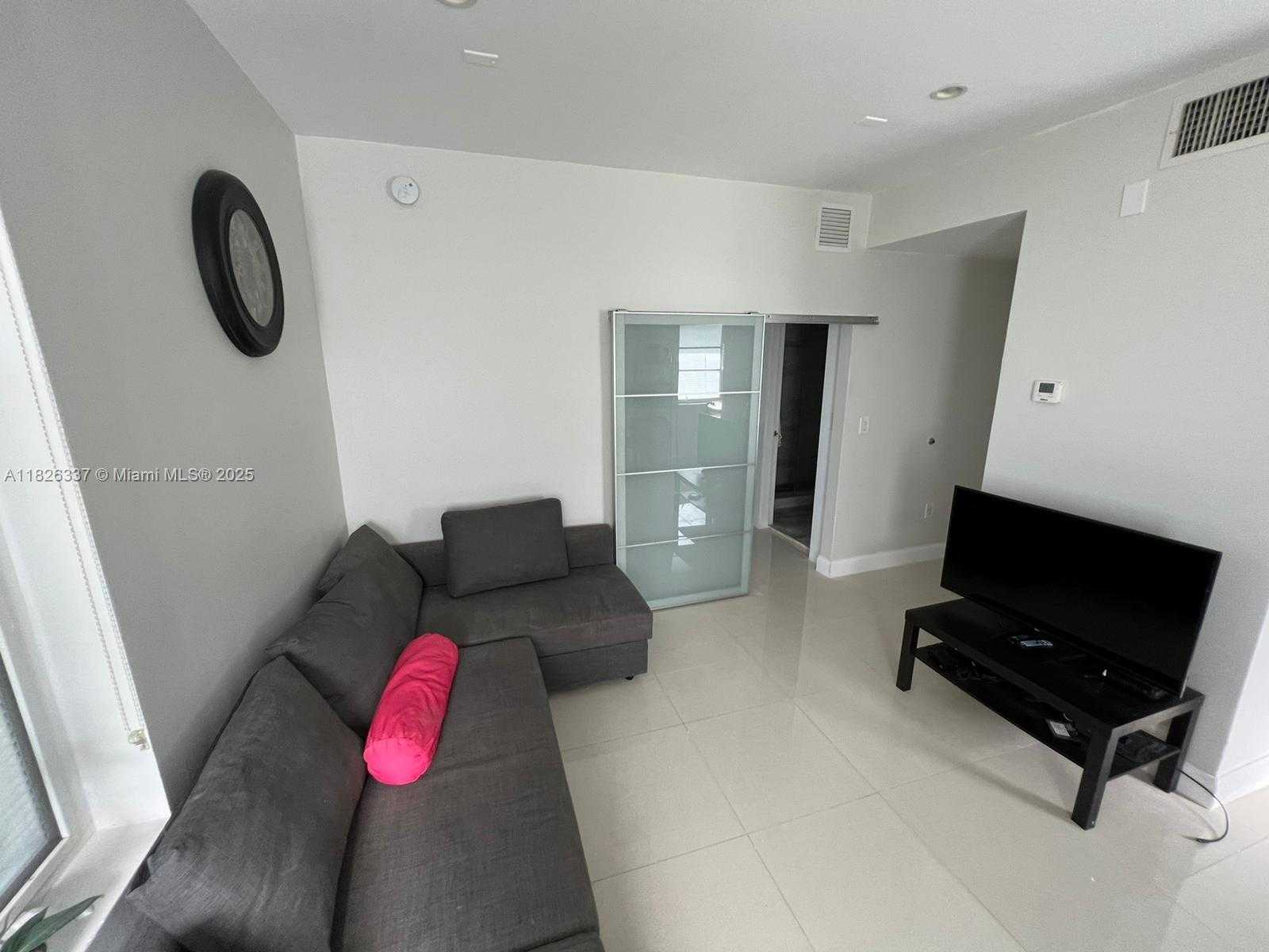 Small Image of 650 EUCLID AVE #207, Miami Beach Number 5