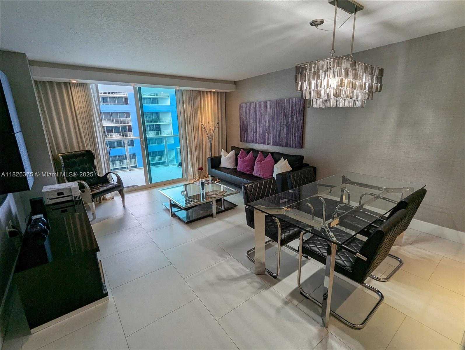 Small Image of 2101 BRICKELL AVE #1104, Miami Number 7