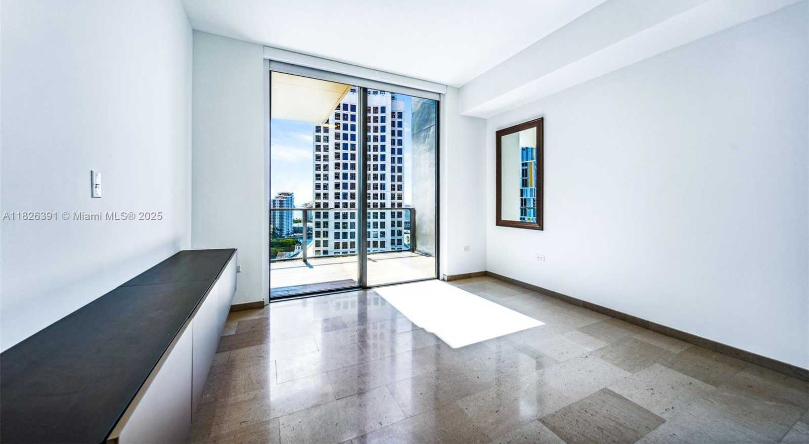 Small Image of 68 SOUTH EAST 6TH ST #1605, Miami Number 17