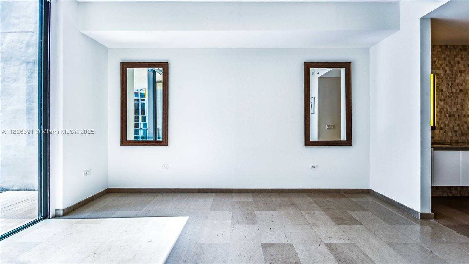 Small Image of 68 SOUTH EAST 6TH ST #1605, Miami Number 19