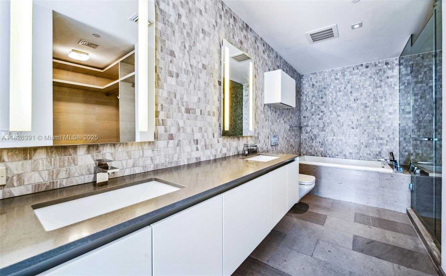Small Image of 68 SOUTH EAST 6TH ST #1605, Miami Number 20