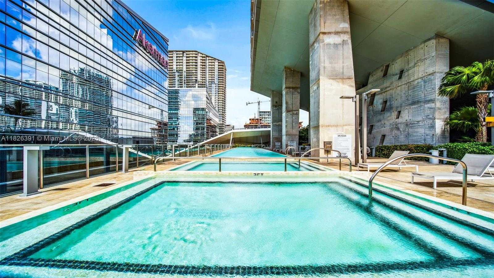 Small Image of 68 SOUTH EAST 6TH ST #1605, Miami Number 27
