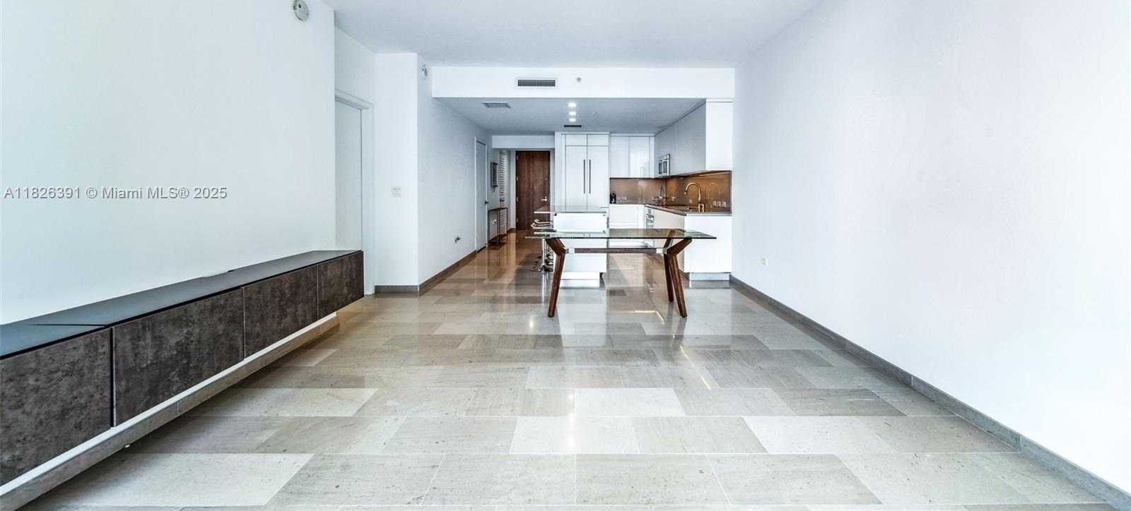 Small Image of 68 SOUTH EAST 6TH ST #1605, Miami Number 6