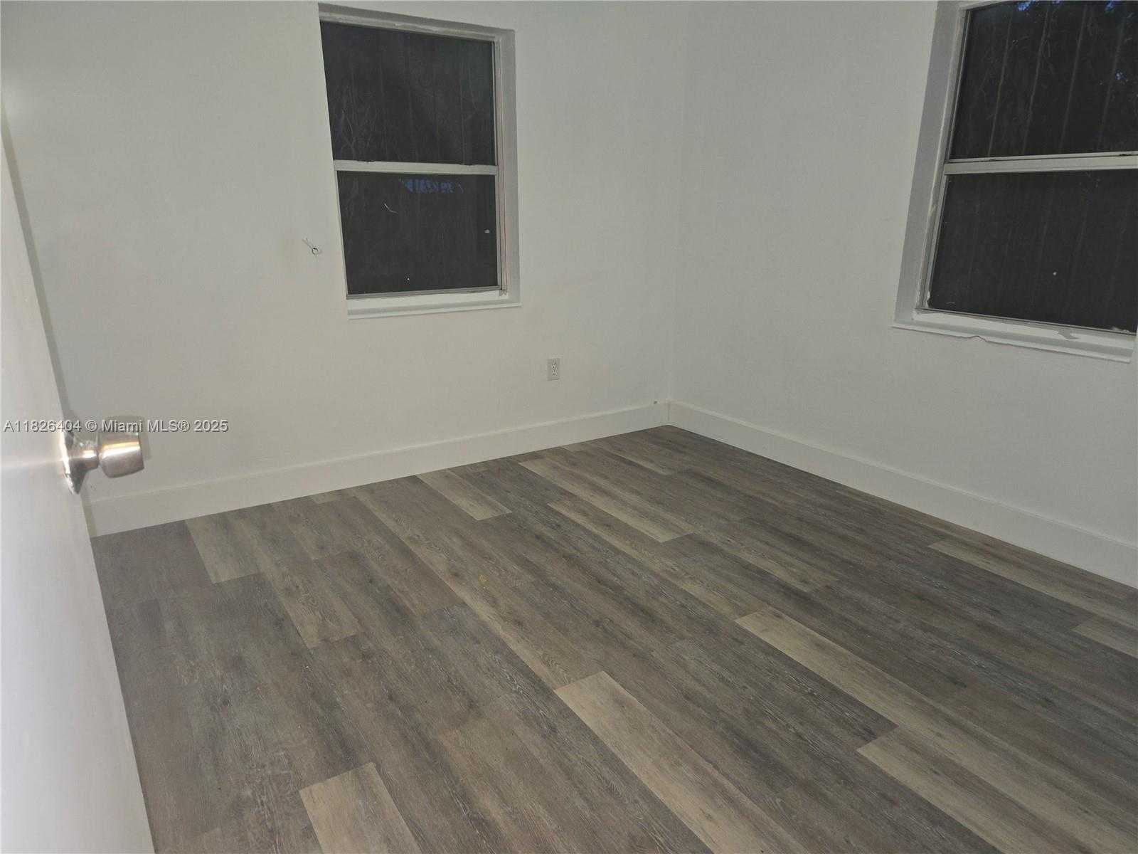 Small Image of 2150 NORTH WEST 93RD ST, Miami Number 11