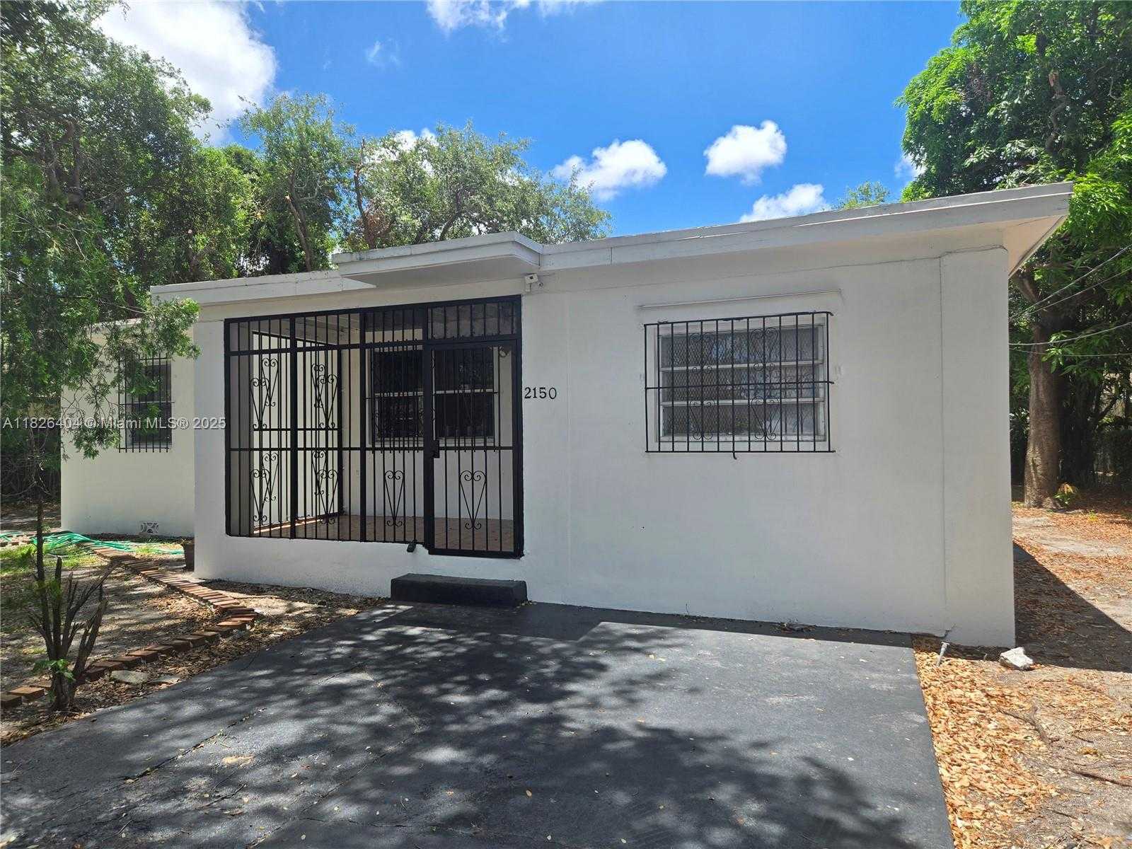 Small Image of 2150 NORTH WEST 93RD ST, Miami Number 3