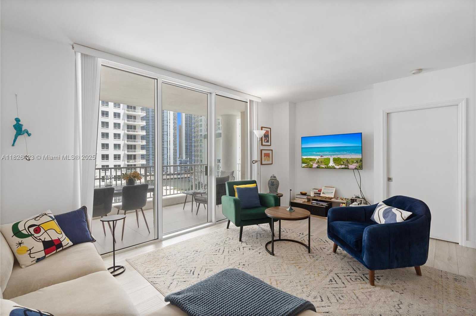 Small Image of 701 BRICKELL KEY BLVD #1408, Miami Number 10