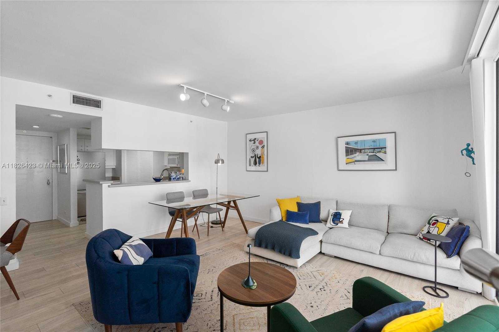 Small Image of 701 BRICKELL KEY BLVD #1408, Miami Number 11