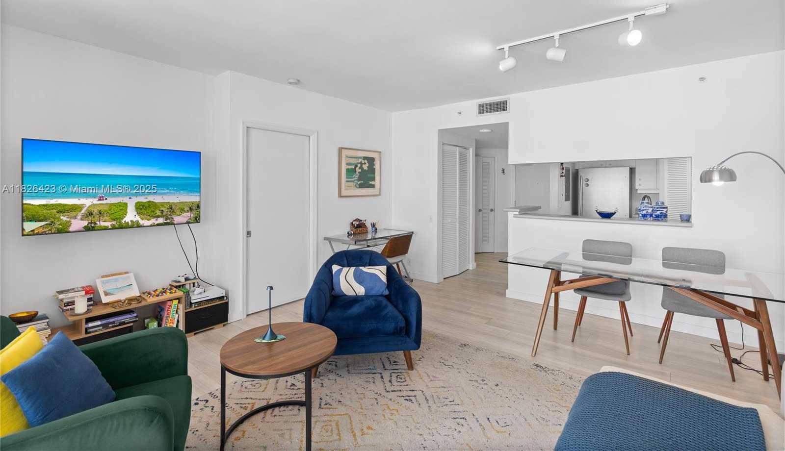 Small Image of 701 BRICKELL KEY BLVD #1408, Miami Number 12