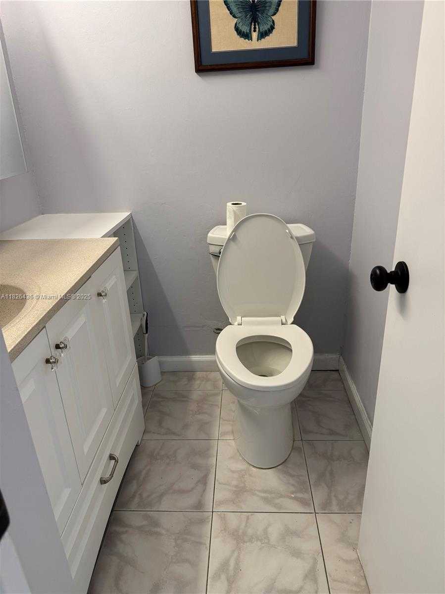 Small Image of 2851 NORTH EAST 183RD ST #1903E, Aventura Number 21