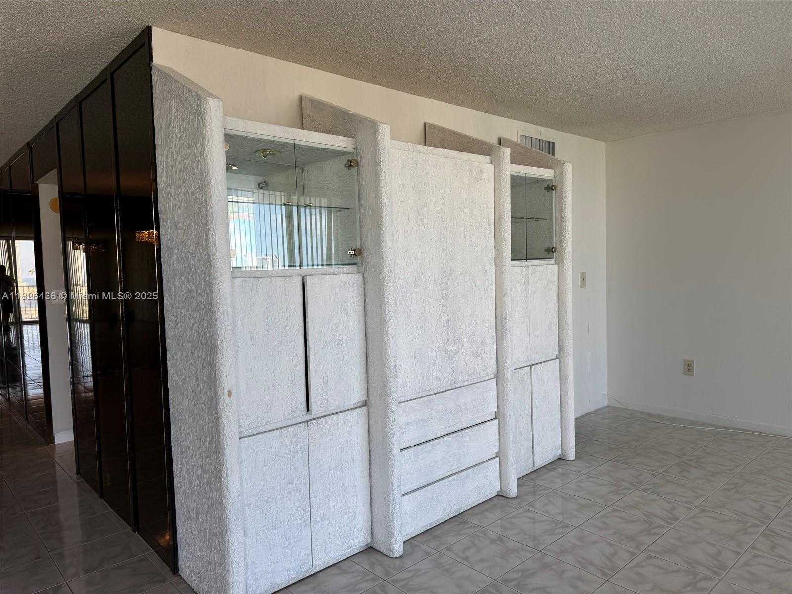 Small Image of 2851 NORTH EAST 183RD ST #1903E, Aventura Number 3