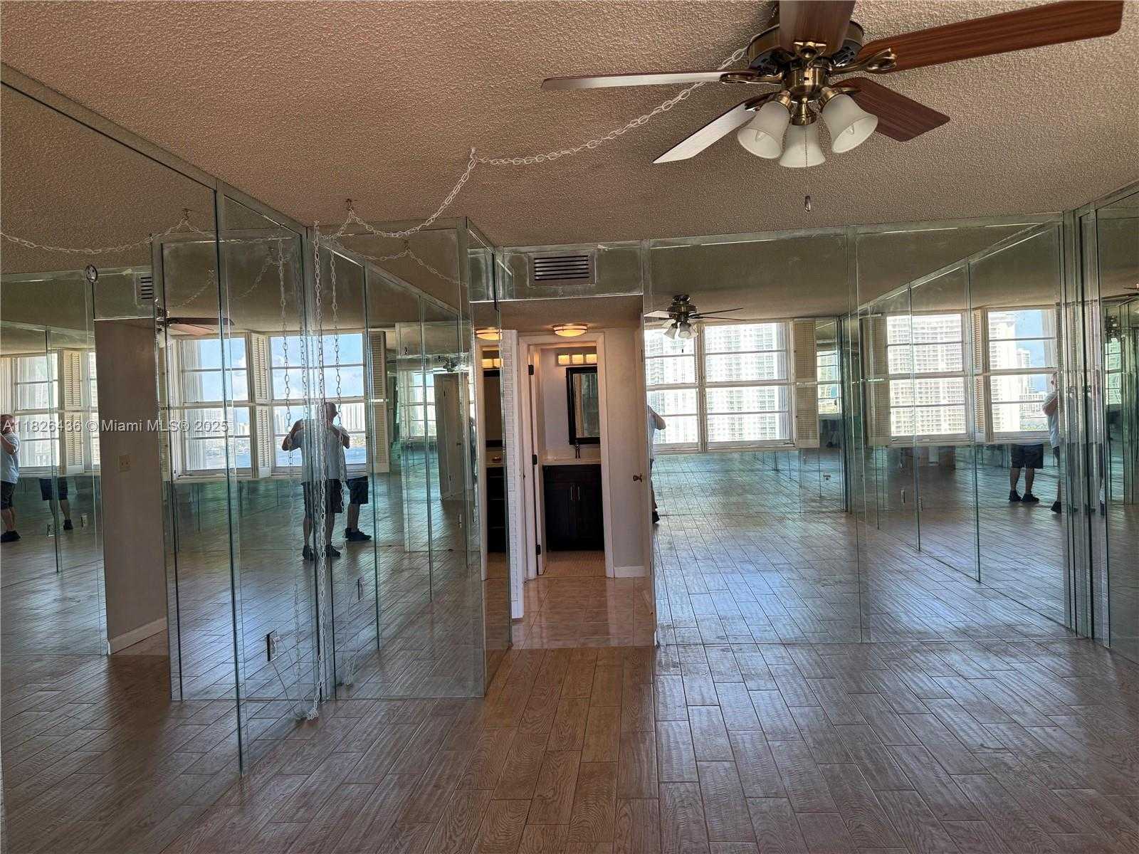 Small Image of 2851 NORTH EAST 183RD ST #1903E, Aventura Number 8