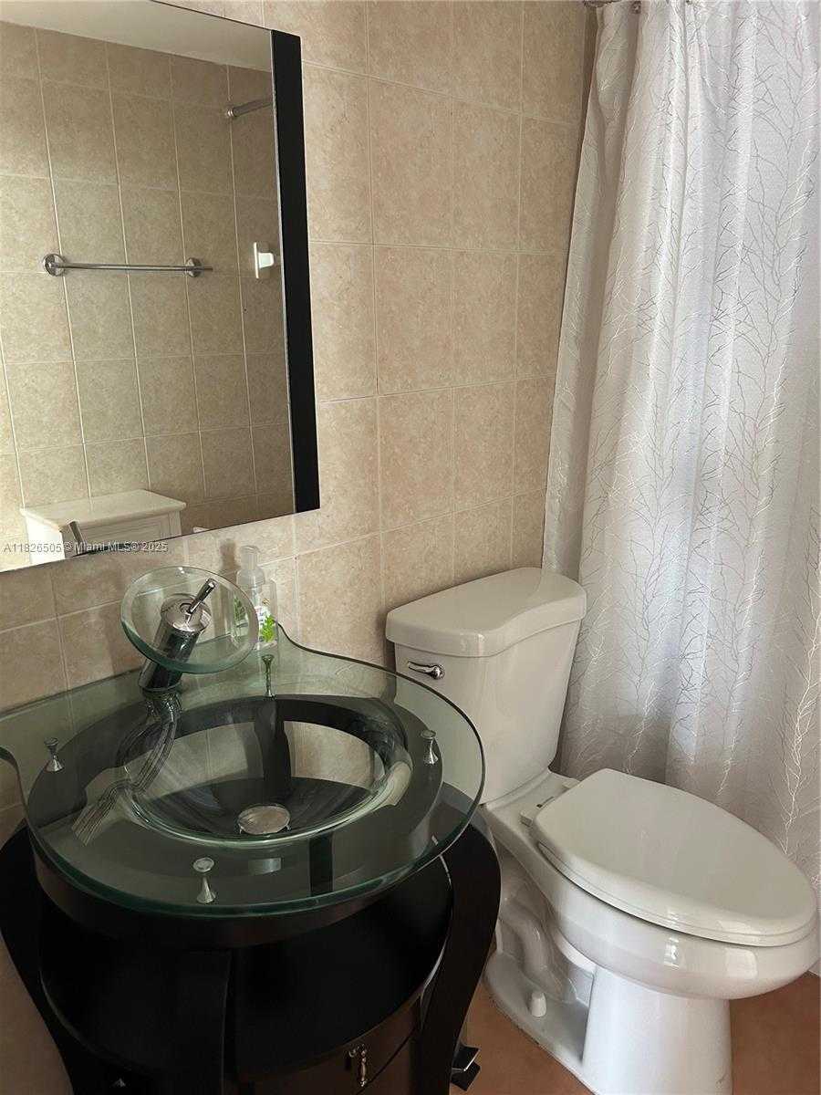 Small Image of 6969 COLLINS AVE #902, Miami Beach Number 12