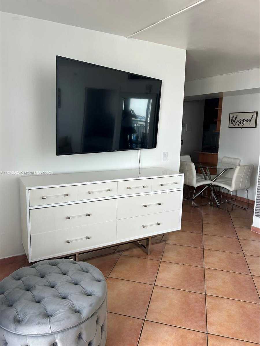 Small Image of 6969 COLLINS AVE #902, Miami Beach Number 19