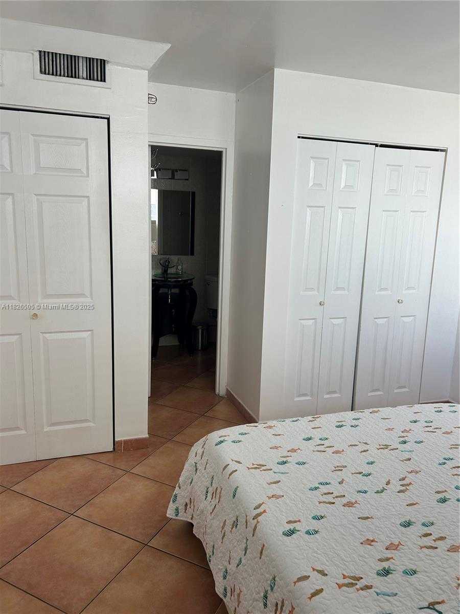 Small Image of 6969 COLLINS AVE #902, Miami Beach Number 20