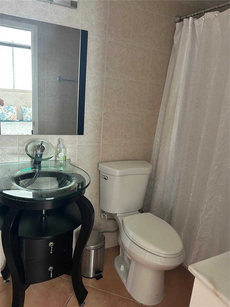 Small Image of 6969 COLLINS AVE #902, Miami Beach Number 21